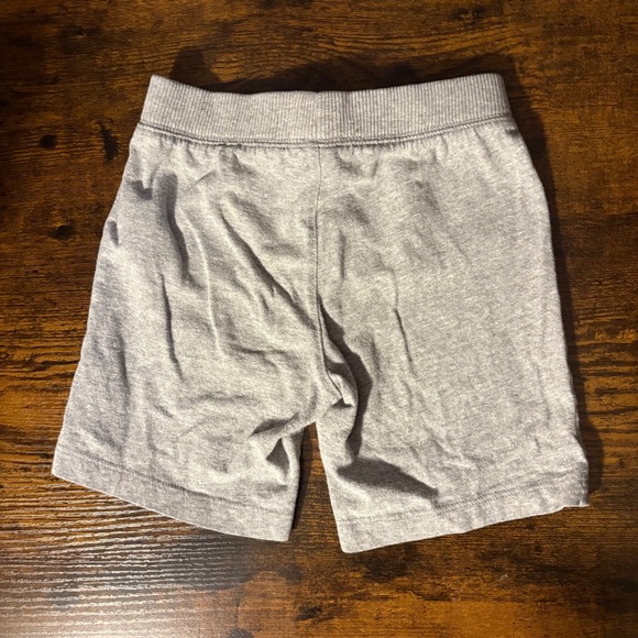 Old Navy Gray Sweat Shorts Elastic Waist Drawstring Casual (Kids 4T) - Picture 2 of 4